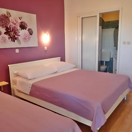 아파트 Apartman Bellavista 야세니스